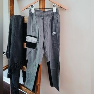 Nike Cargo Track Pants – Gray/Black (Youth XL)
